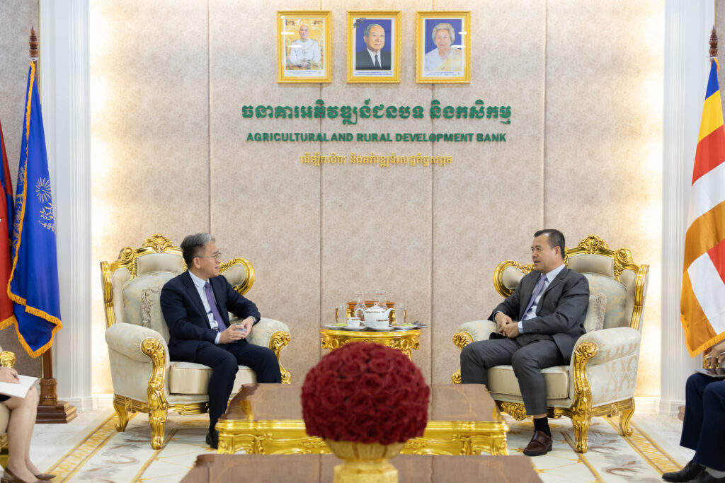 Kao Thach and Lin Shiqiang