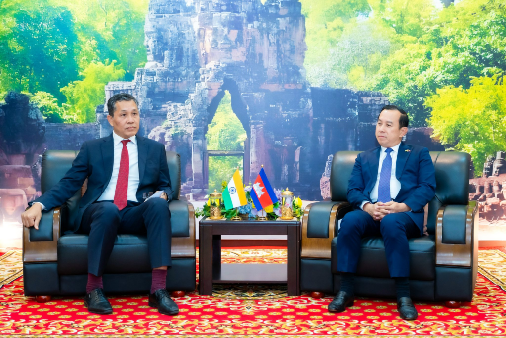 Huot Hak and Vanlalvawna Bawitlung