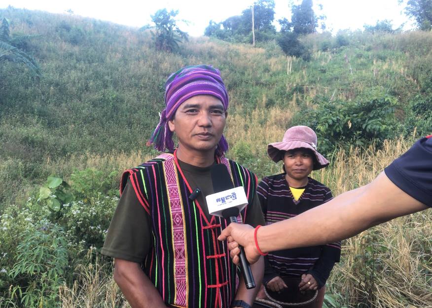 Hand harvesting of indigenous communities